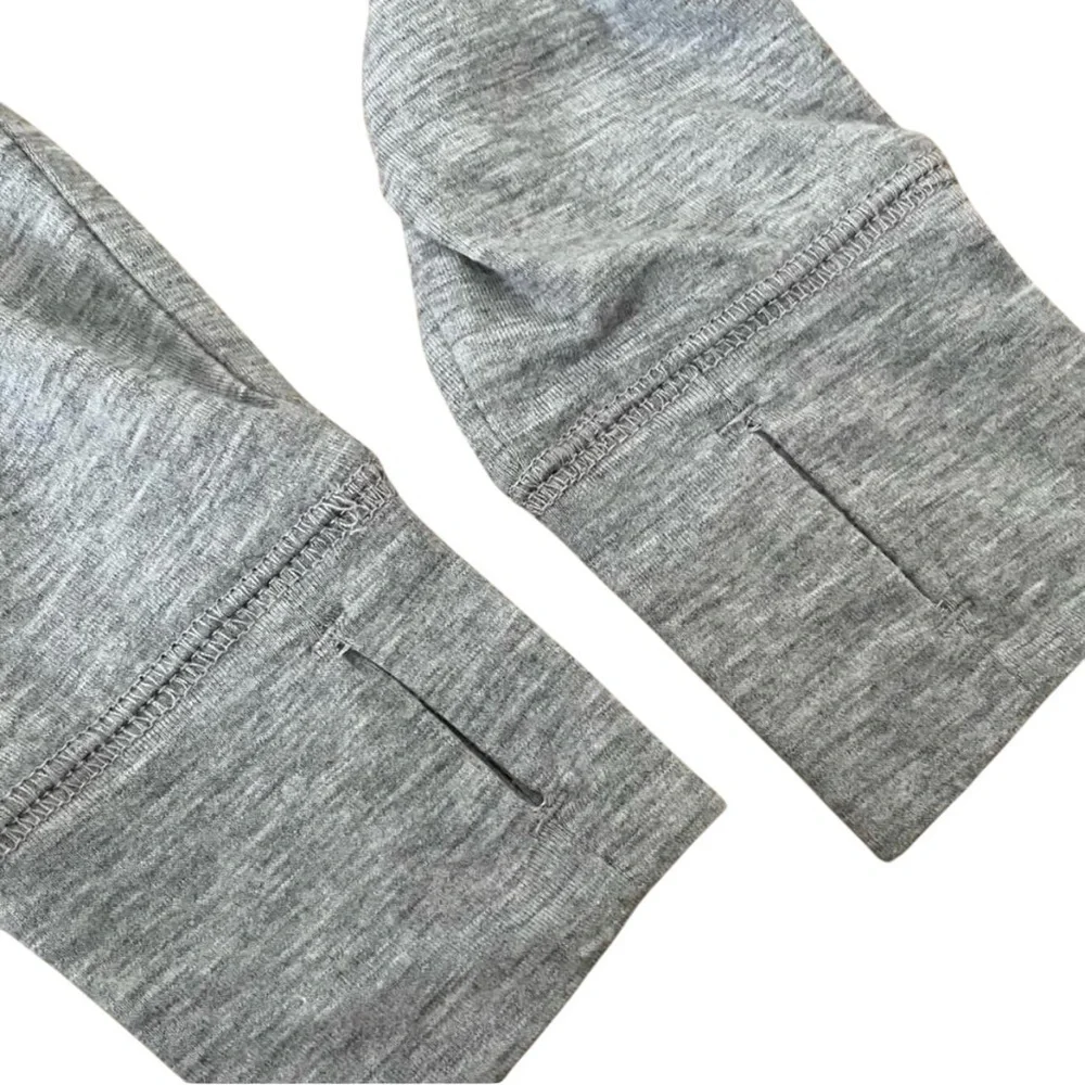 GAP gray athletic